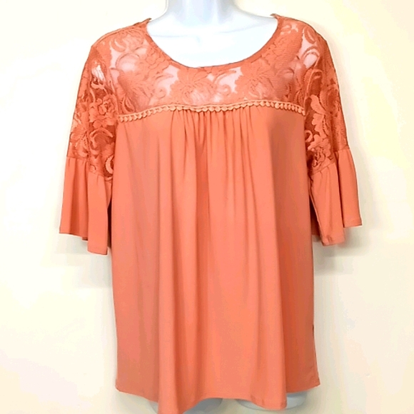 Luxology Peach & Lace Top Medium Blouse - Picture 1 of 9